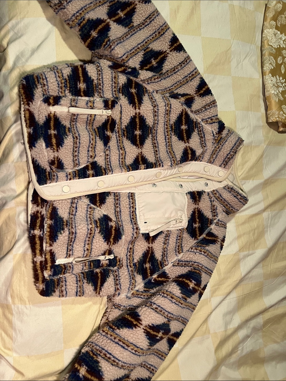 Cozy Patterned Sherpa Jacket - Beige & Navy